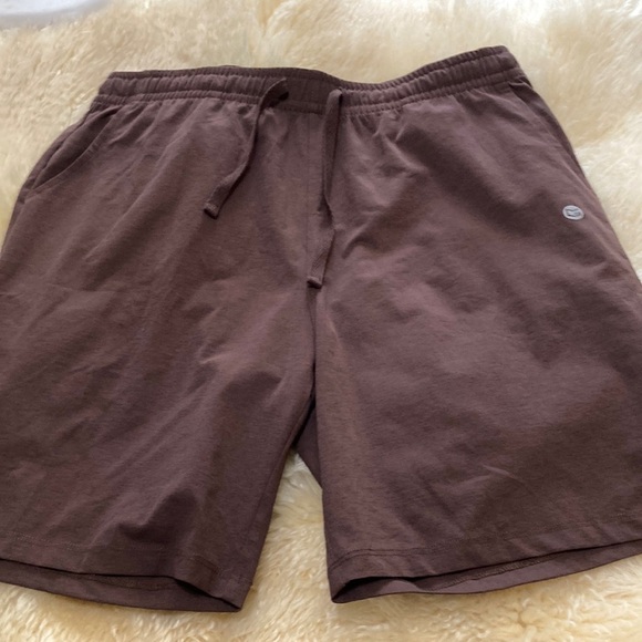 Brown knit athletic shorts size L - Picture 1 of 9